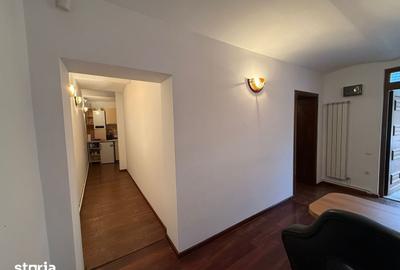 Spațiu comercial, de 90 mp, în Central - 10