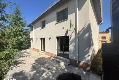 Casă cu 4 camere cu Teren 381 Mp în Agigea