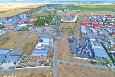 Teren de 4535 mp, în Central