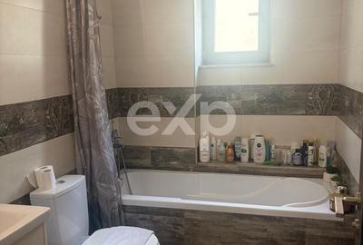 Apartament cu 2 camere decomandat în Trivale