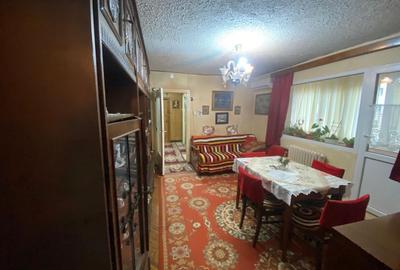 Apartament cu 3 camere semidecomandat, mobilat în Central - 3