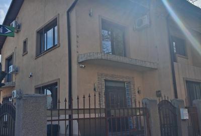 Casă individuală cu 5 camere cu Teren 210 Mp în Bucureștii Noi - 1