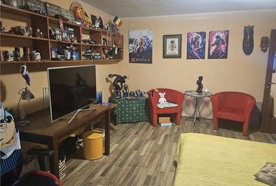 Apartament cu 4 camere decomandat în Micro 16 - 4