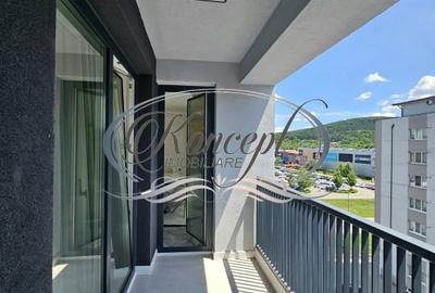 Apartament cu 3 camere semidecomandat, mobilat în Florești - 9