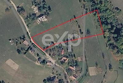 Teren agricol extravilan de 8544 mp, în Poiana Mărului