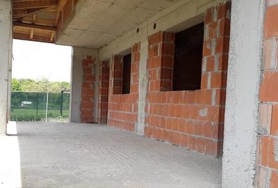 Casă cu Teren 500 Mp în Brănești