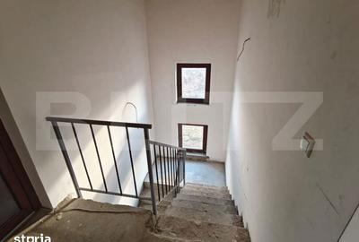 Casă cu 6 camere cu Teren 500 Mp în Chinteni - 3