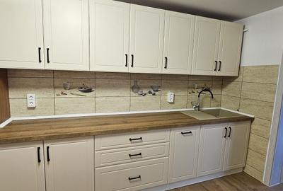 Apartament cu 3 camere decomandat în Deve - 2