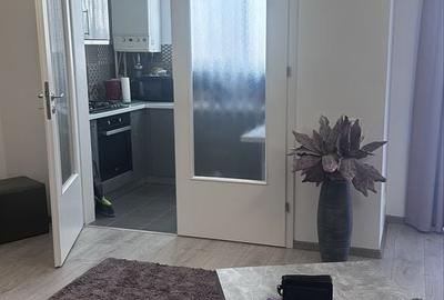 Apartament cu 5 camere decomandat în Central
