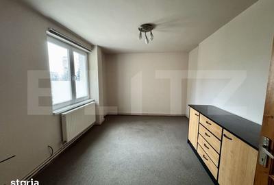 Apartament cu 3 camere în Central - 2