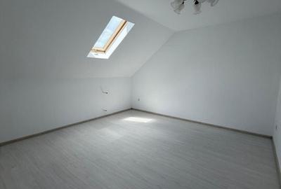 Apartament cu 4 camere în Central - 4