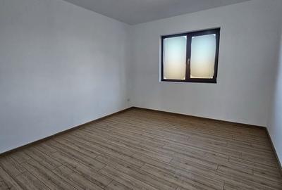 Casă cu 4 camere cu Teren 400 Mp în Central - 3