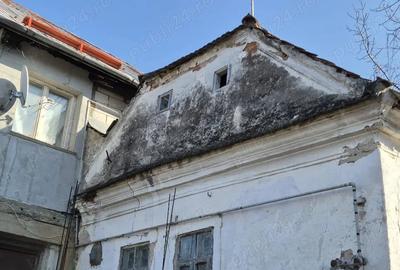 Casă cu 1 camere în Central - 1