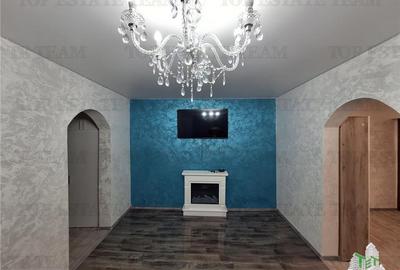Apartament cu 2 camere semidecomandat în Independenței