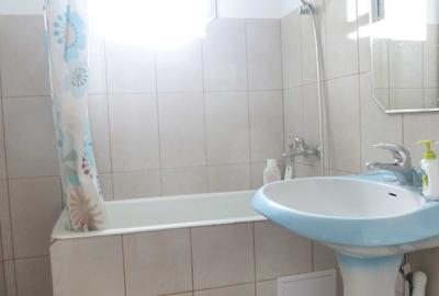 Apartament cu 3 camere decomandat în Copou