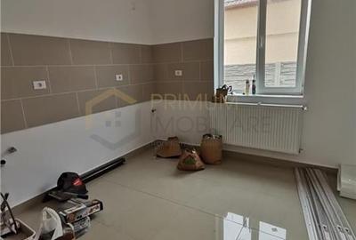 Duplex cu 4 camere cu Teren 400 Mp în Utvin - 2