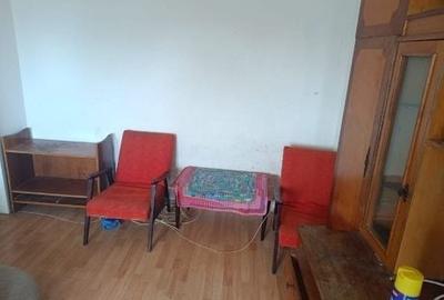 Garsonieră decomandată în Palas - 4