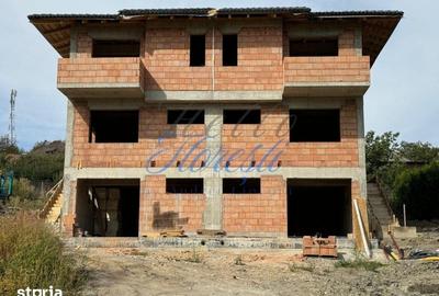 Casă cu 5 camere cu Teren 575 Mp în Feleacu