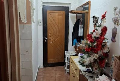 Garsonieră decomandată în Central - 2