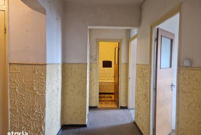 Apartament cu 2 camere decomandat în Republicii - 12