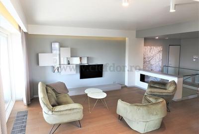 Apartament cu 4 camere decomandat, mobilat în Iancu Nicolae
