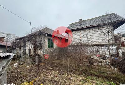 Casă cu 3 camere în Ultracentral