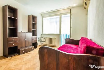 Apartament cu 3 camere semidecomandat în Gara de Nord