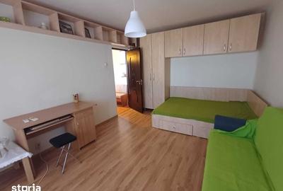 Garsonieră decomandată în Gării