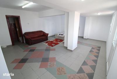 Apartament cu 4 camere în Rișca - 9