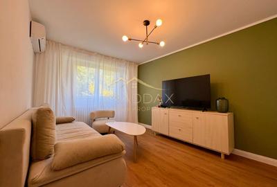 Apartament cu 2 camere decomandat, mobilat în P-ța Victoriei - 1