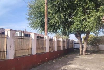 Casă cu 4 camere cu Teren 432 Mp în Lipănești