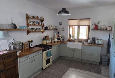 Casă cu 3 camere cu Teren 4400 Mp în Valea Vinului - 4