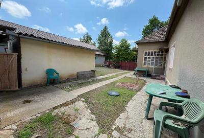 Casă cu 3 camere cu Canalizare în Central - 7
