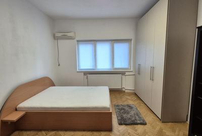 Apartament cu 3 camere semidecomandat în Universitate - 3