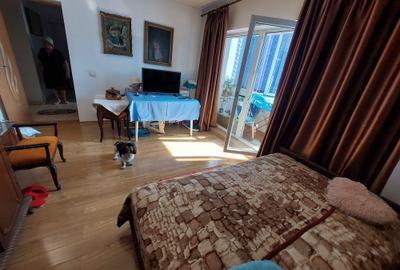 Apartament cu 3 camere decomandat în Prelungirea Ghencea - 12
