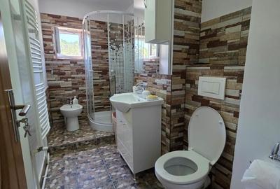 Apartament cu 3 camere decomandat în Central - 2