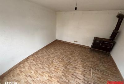 Casă cu 3 camere cu Teren 453 Mp în Mărgineni
