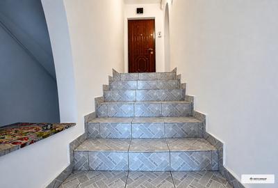 Apartament cu 4 camere decomandat în Central