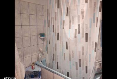 Casă cu 3 camere cu Teren 180 Mp în Calea București