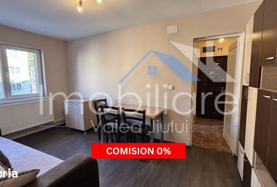 Apartament cu 3 camere decomandat în Petros - 9
