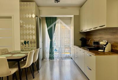 Apartament cu 3 camere semidecomandat, mobilat în Exterior Vest