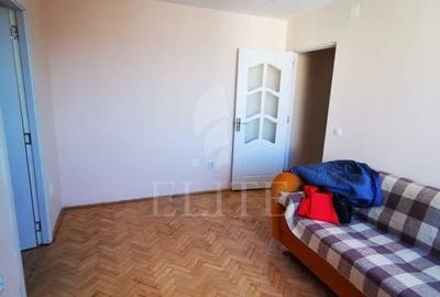 Apartament cu 3 camere semidecomandat în Gheorgheni