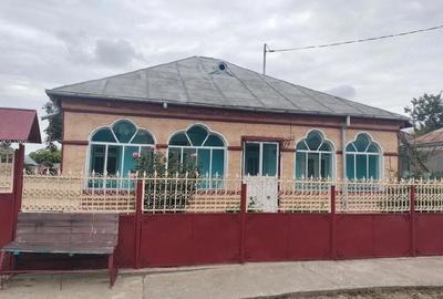 Casă cu 3 camere cu Teren 750 Mp în Gropeni - 4