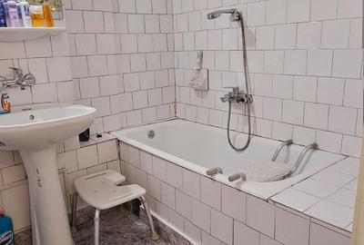 Apartament cu 3 camere decomandat în Ultracentral
