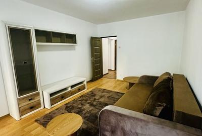 Apartament cu 3 camere decomandat în 1 Decembrie 1918