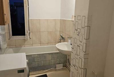 Garsonieră decomandată în Rogerius