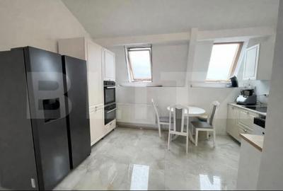 Apartament cu 3 camere decomandat în Rogerius