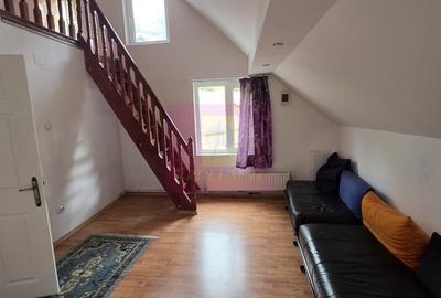 Casă cu 4 camere în Central