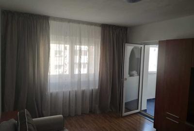 Garsonieră decomandată în Exterior Vest