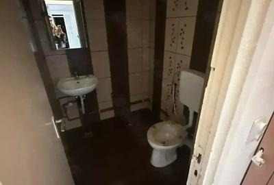 Apartament cu 4 camere decomandat în Central - 1